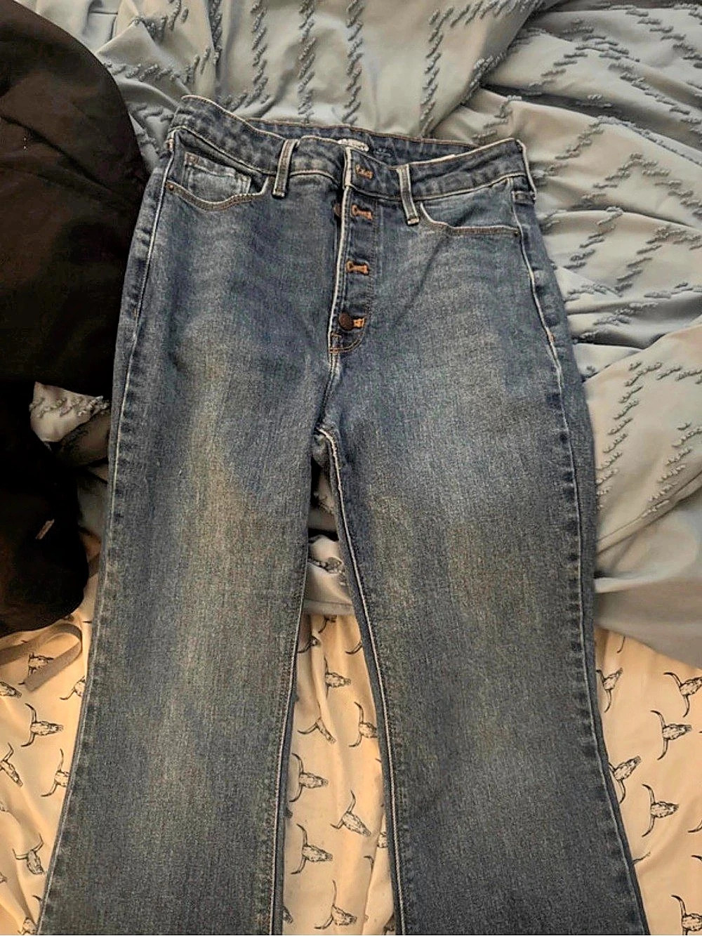 Old Navy Extra High-Waisted Button-Fly Flare Jeans Blue